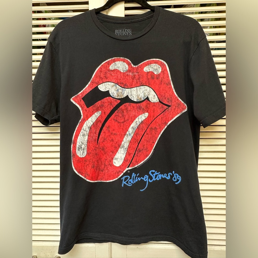 Rolling Stones Shirt Size Medium